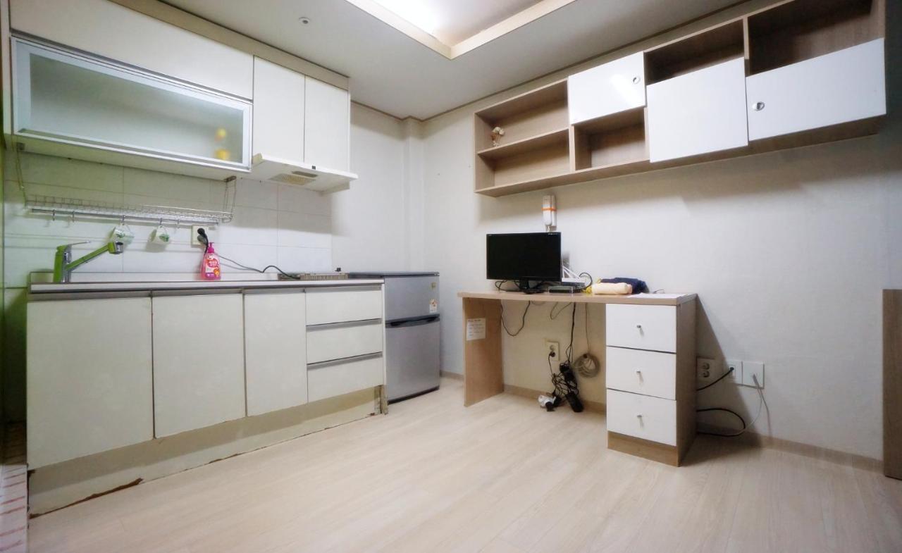 Отель Openhouse - Apgujeong Rodeo Сеул Экстерьер фото